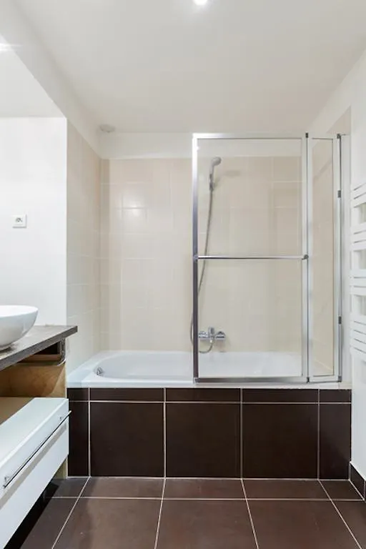 Private And Terrace - Le Marais Apartment *
