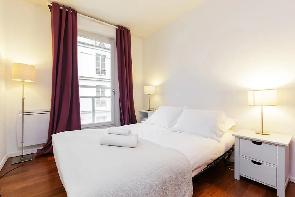 Private And Terrace - Le Marais شقة باريس